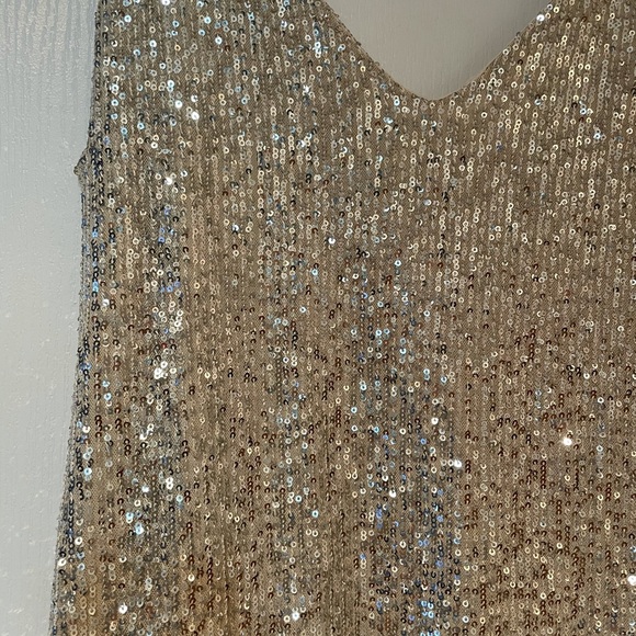 Gold sequin tank top - Picture 2 of 2